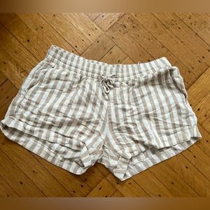 Old Navy Linen Shorts in Striped Tan and White
